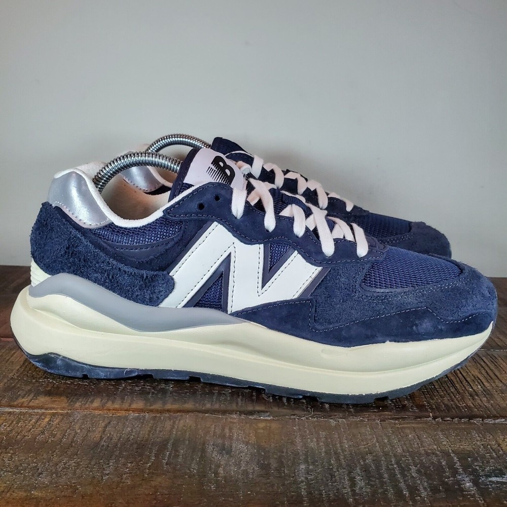 New Balance 57/40 Running Shoes Mens 8.5 M5740VLB Eclipse Navy Blue Cream